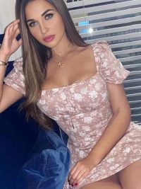 Polly Uni Top Escort Frankfurt 1